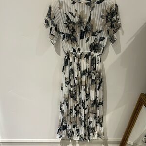Pleated midi dress